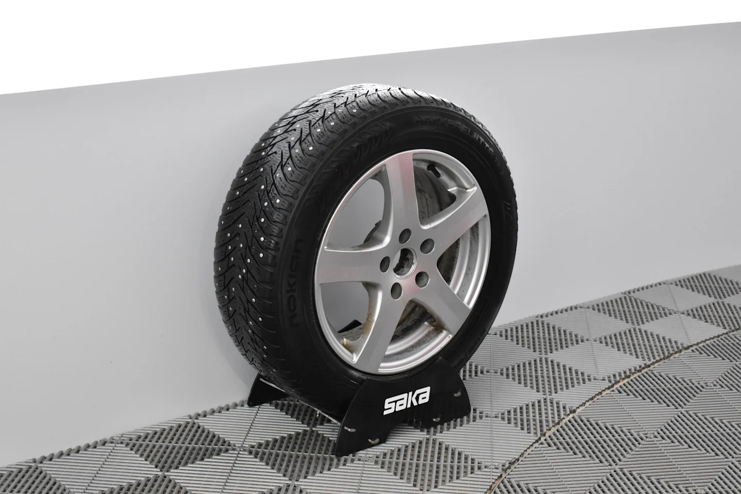 Car Image - 2jbcMh9pxuUbXjbrXkRy8N