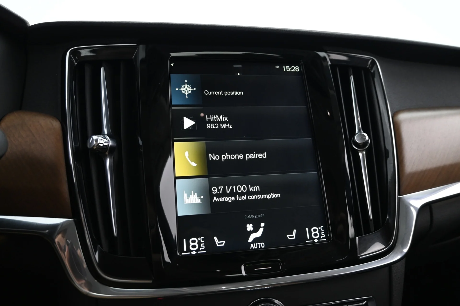 Car Image - 5DTejpL3JwOtiHk8k9vSuO