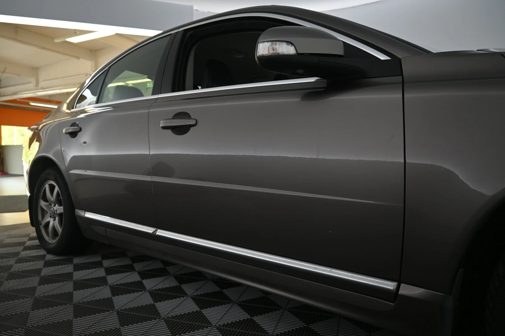 Car Image - 1rOwqa2AzNB3hVsFUSuEKh