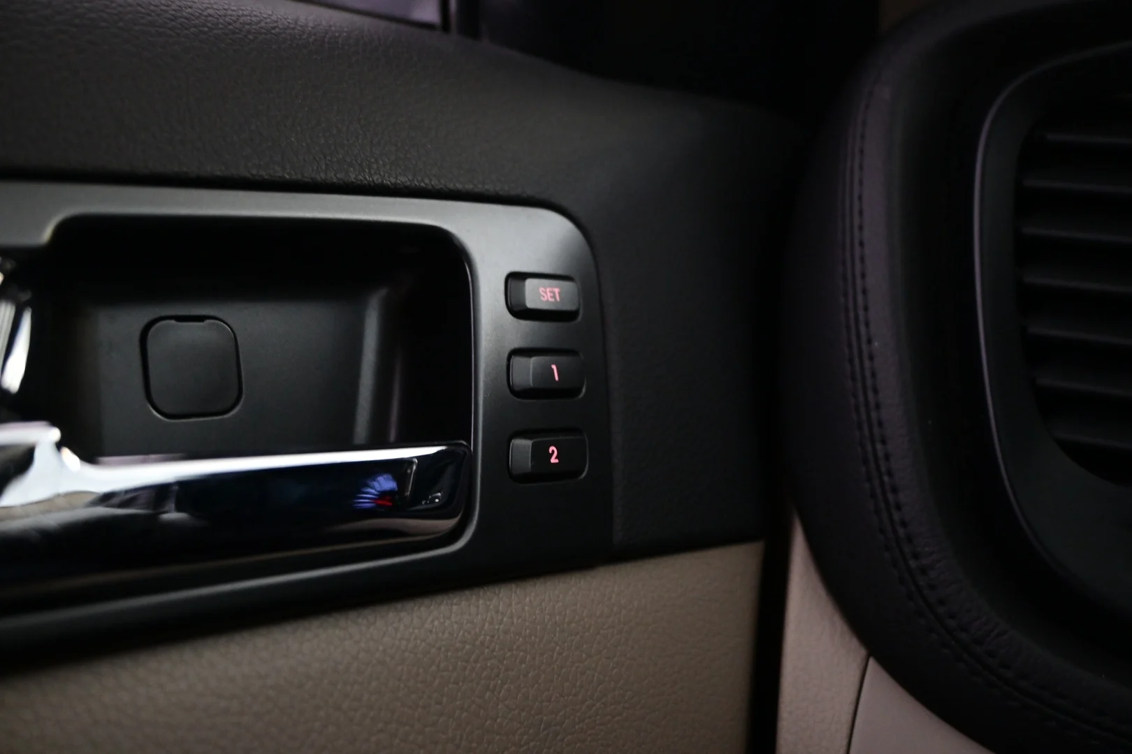 Car Image - 7pHnLydLOznneGtgmAotd1