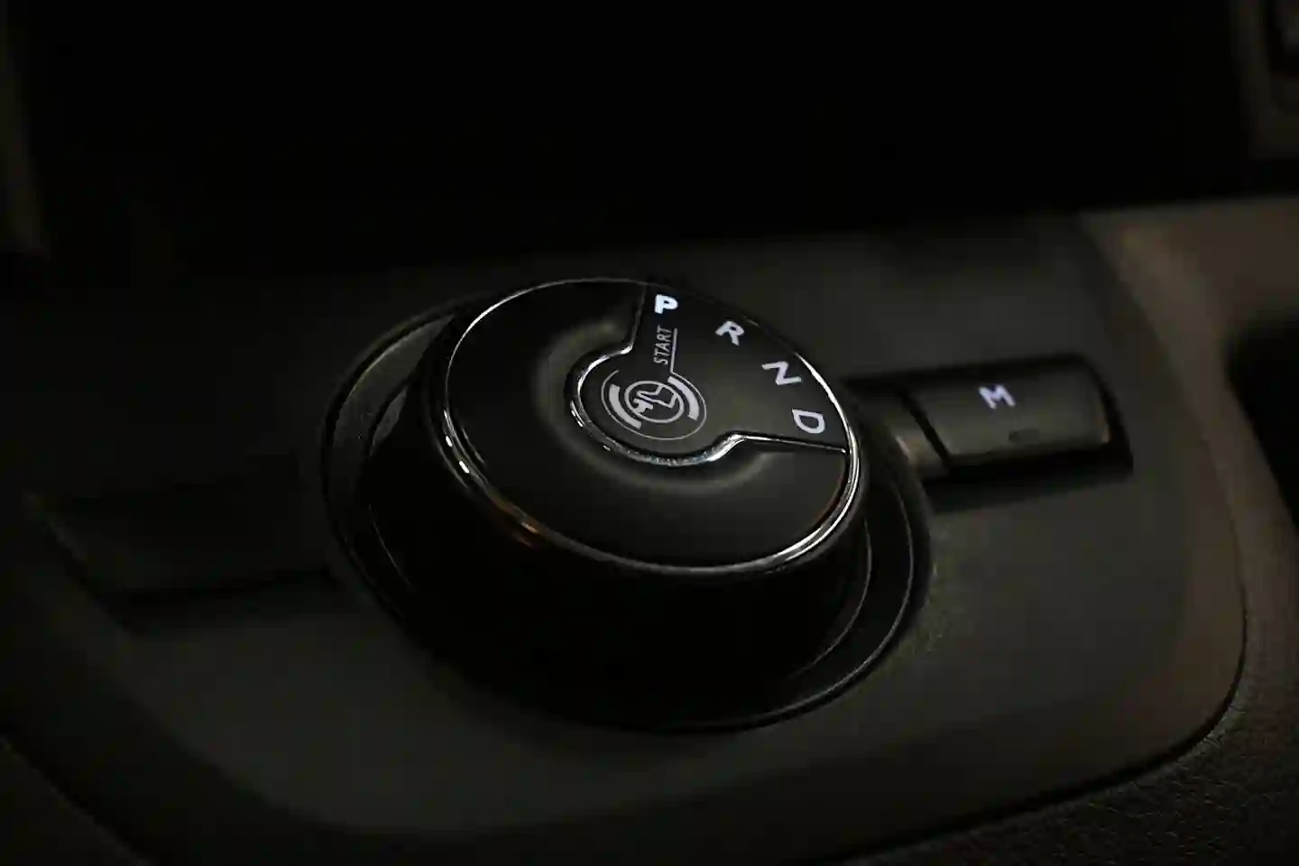 Car Image - 2oPVfkl1KgJVgvKasjnYLD