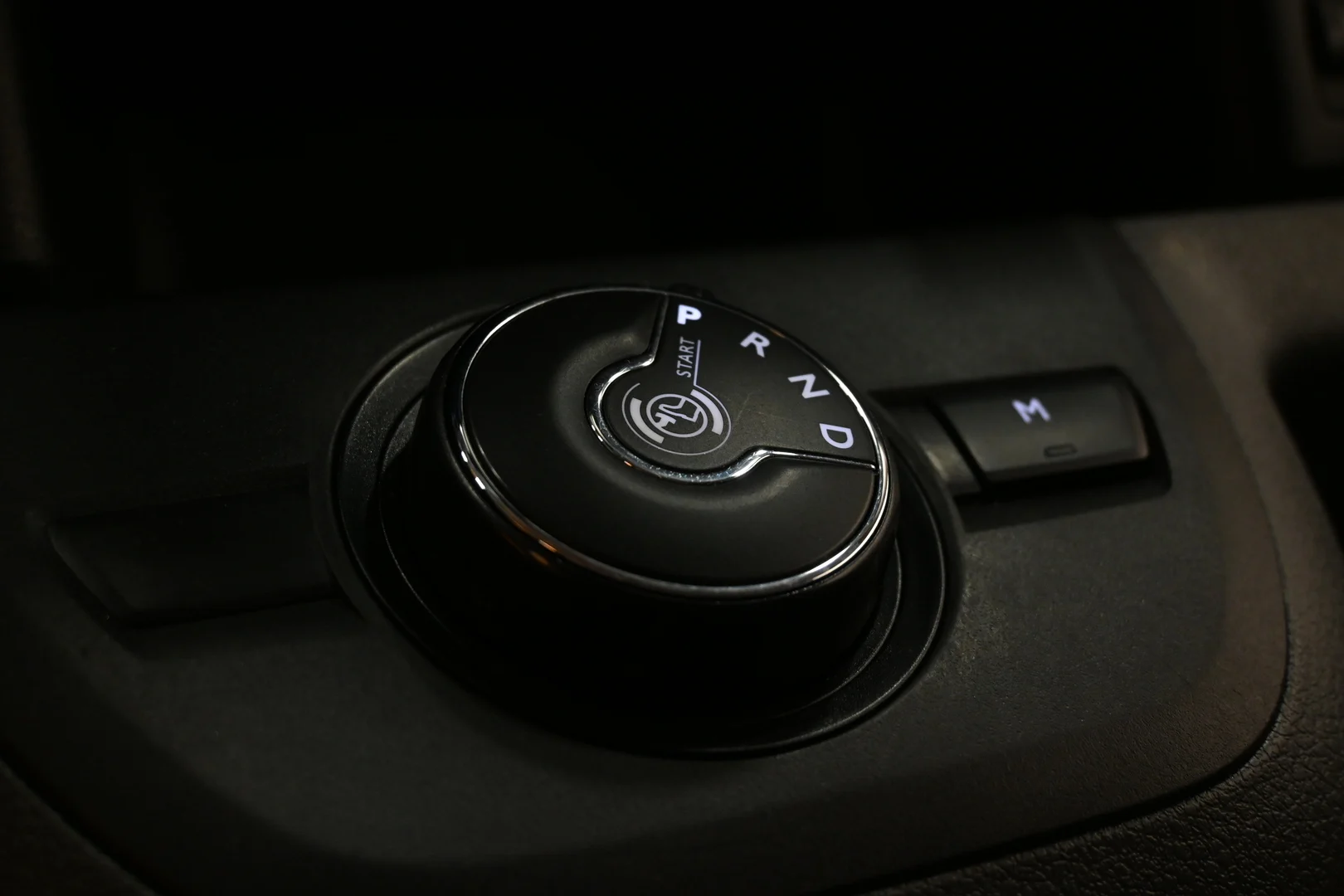 Car Image - 2oPVfkl1KgJVgvKasjnYLD