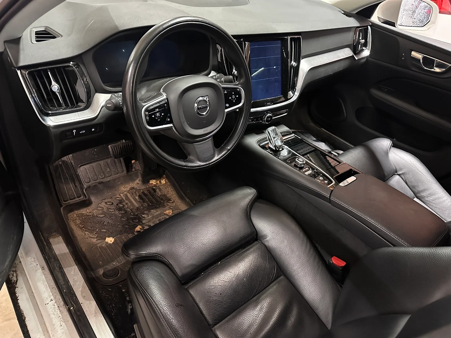 Car Image - 6TqTpqq635fMHqIwbUWPZd