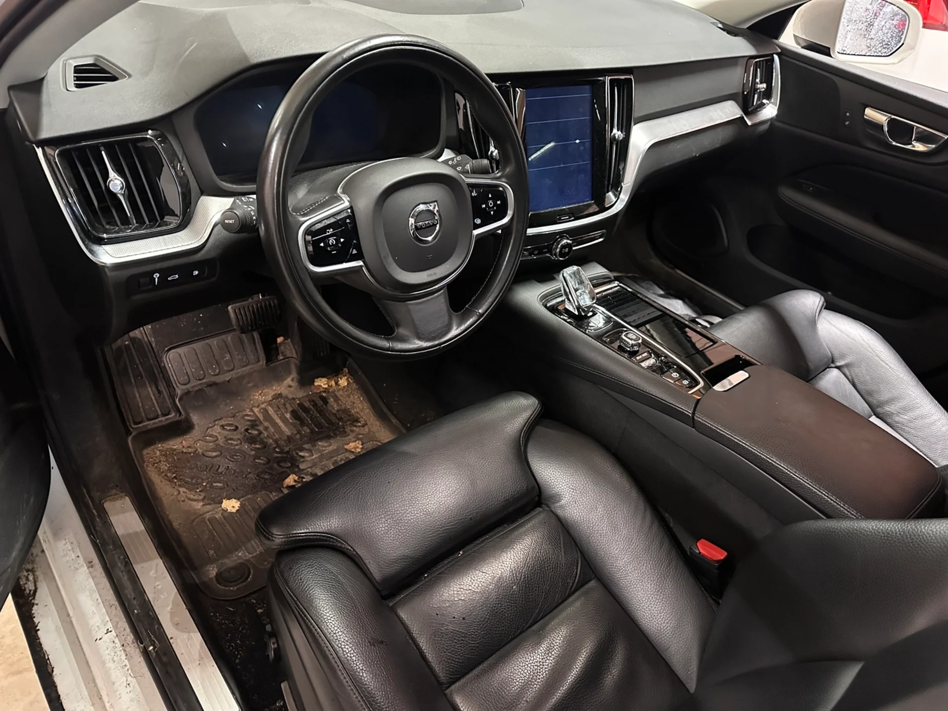 Car Image - 6TqTpqq635fMHqIwbUWPZd