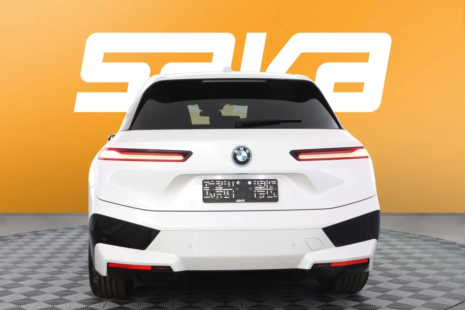 Car Image - N63FfwqNESULjJYM7nKS1