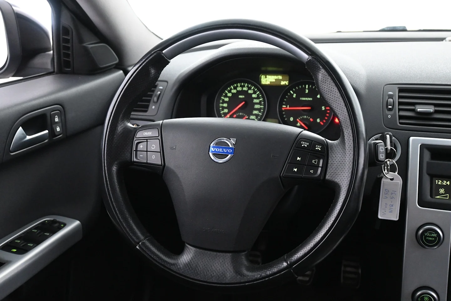 Car Image - 5P8oCN2HwW86aLy512JRRh