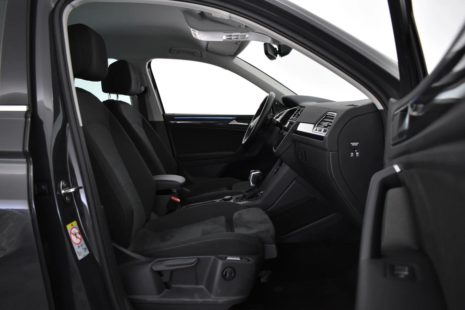 Car Image - 2XiJRns1nJ0t10v8oFK7hP