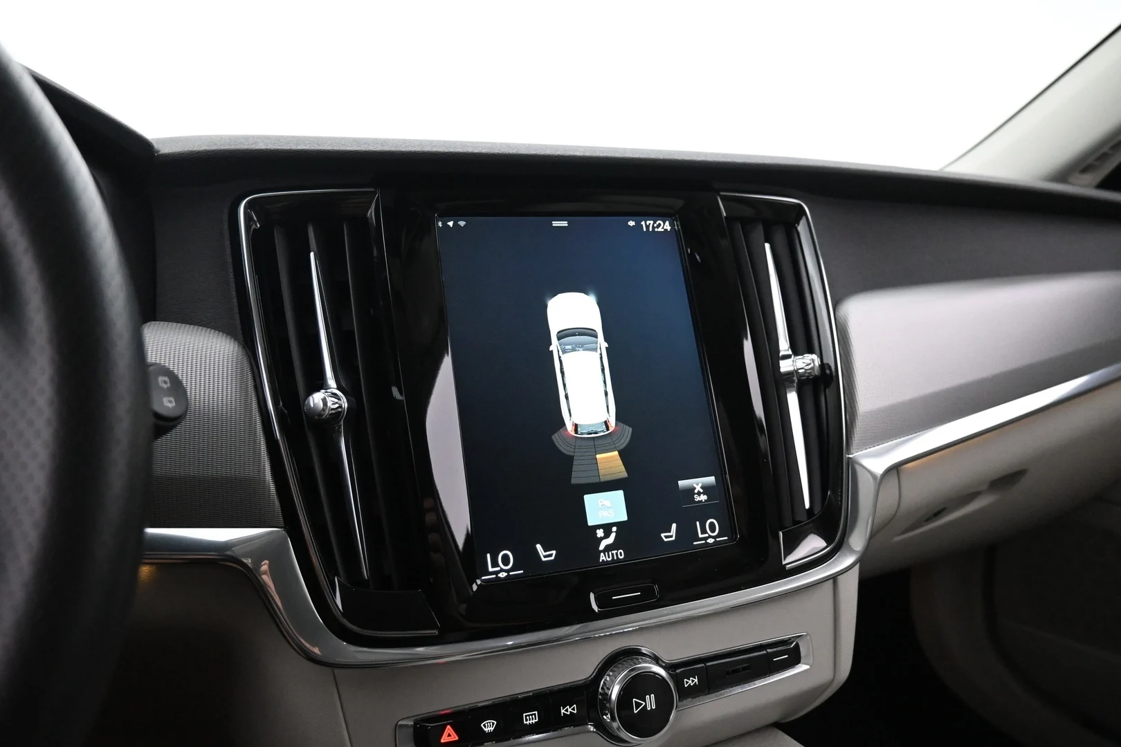 Car Image - 6EmM4xKvTZZCsC44Bm5WKS