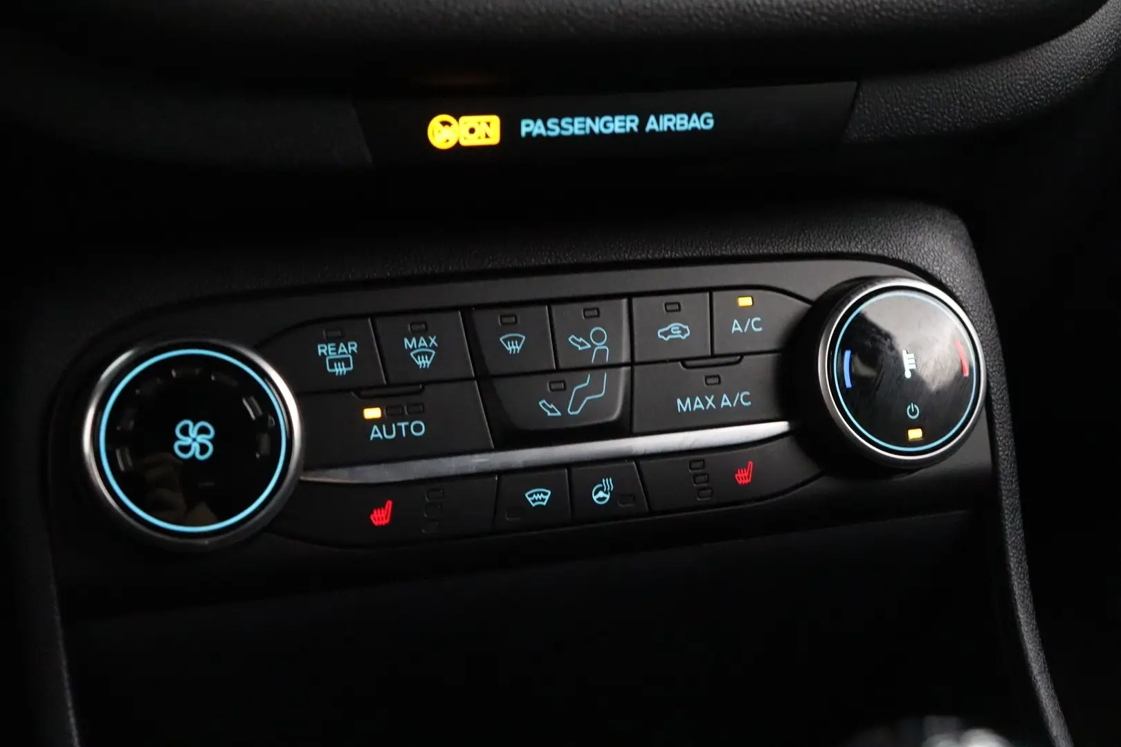 Car Image - Wpb0TD8AIsgiSDREiR2vm
