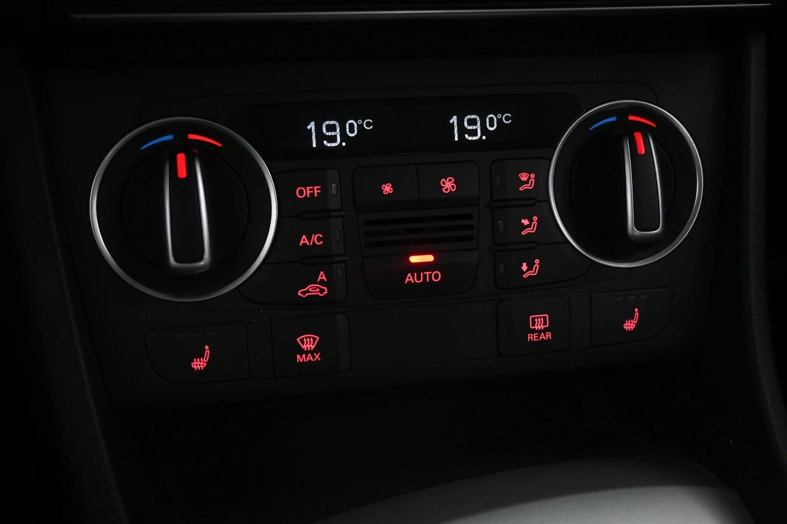 Car Image - 4j3ytmA3wLXlPuF8IjLi1T