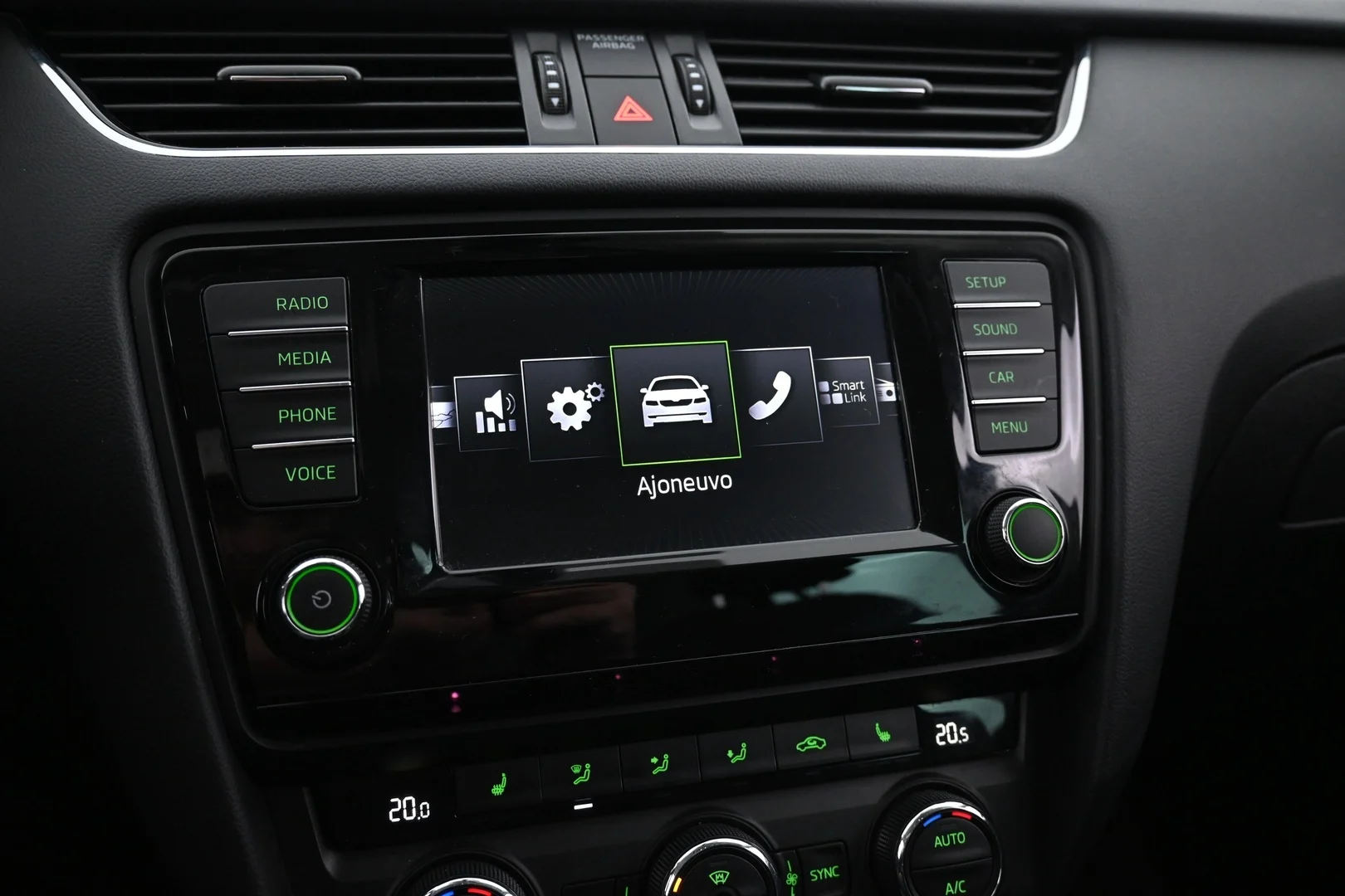 Car Image - ggi6FaqaENbQDowsZVg5Y