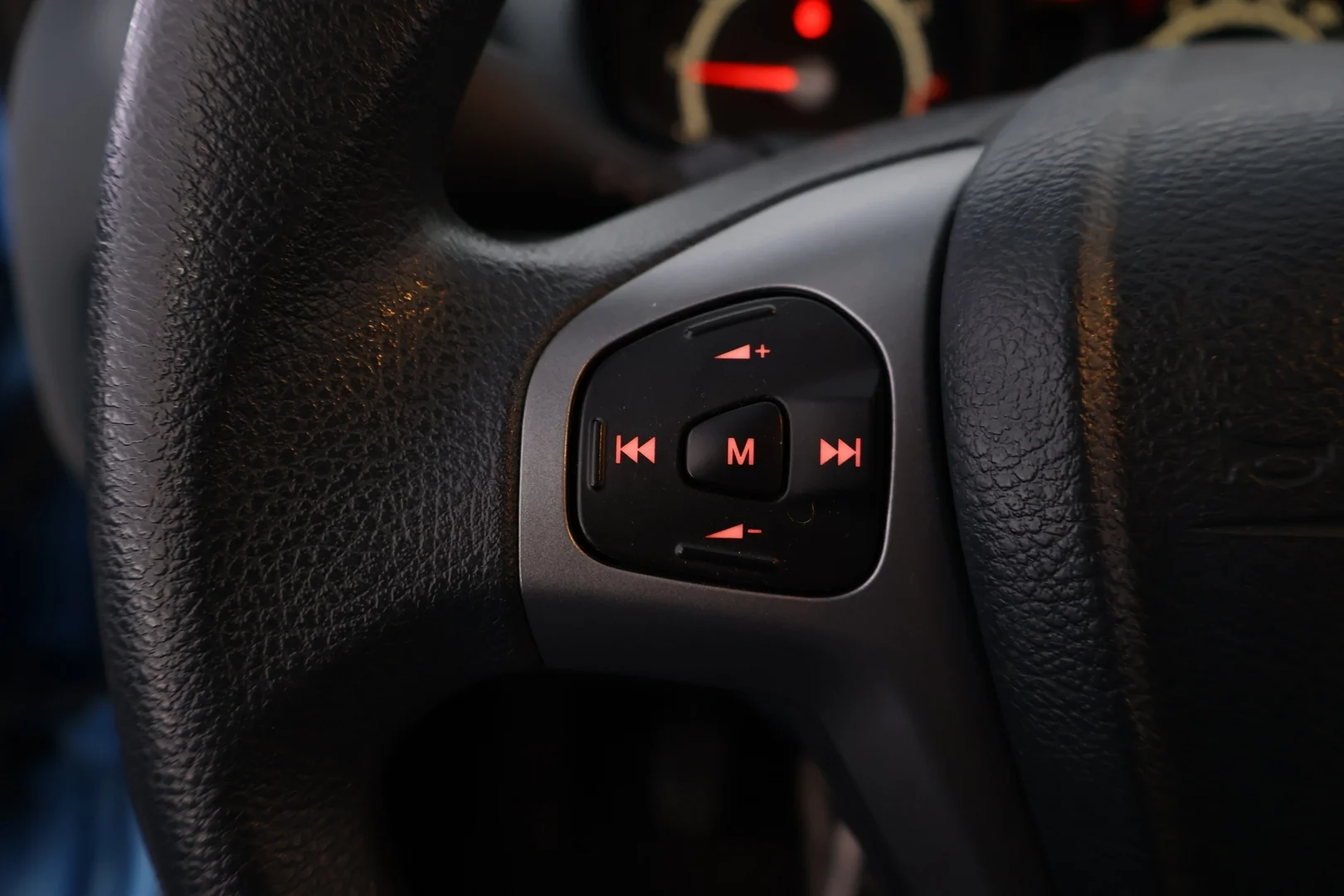 Car Image - vWF8KgI2nVDQDIxZxbVKN