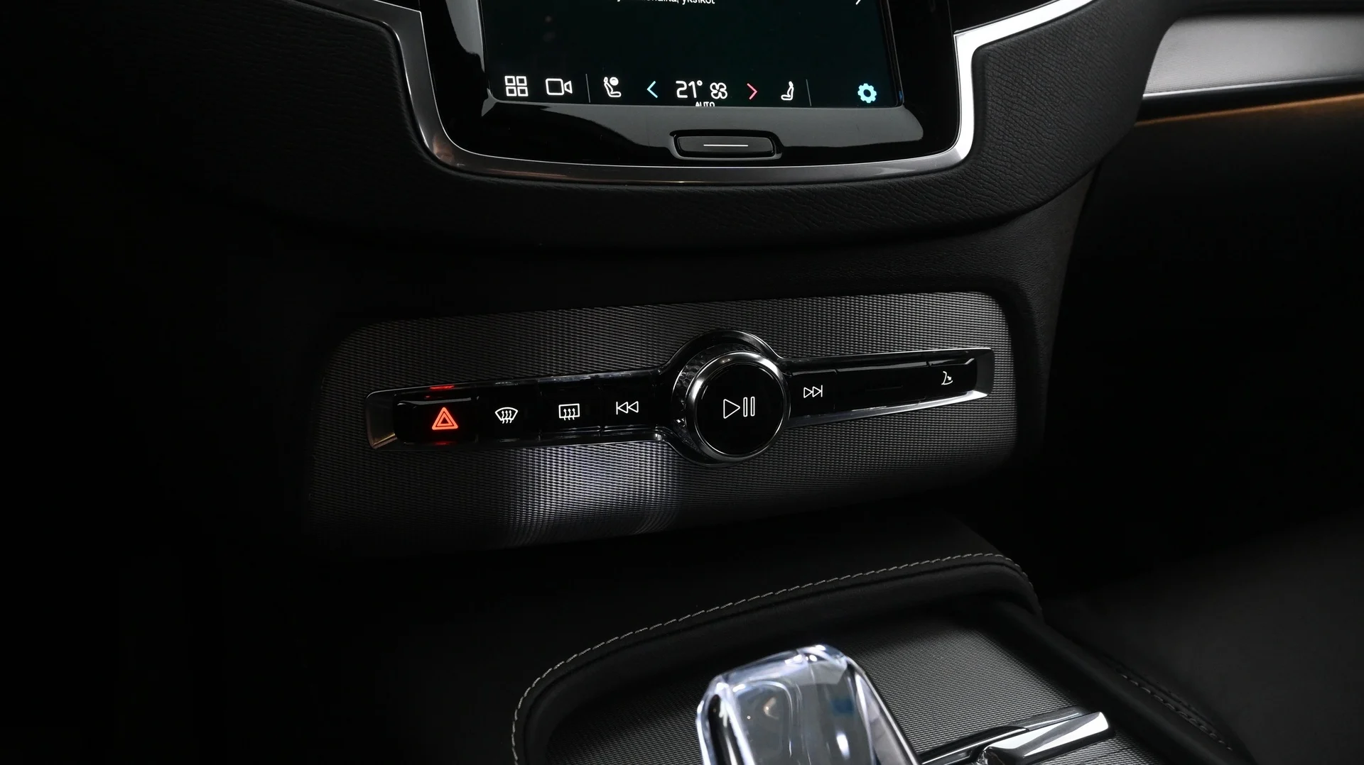 Car Image - 14obBX9CDBYcvL1pL2j0VC
