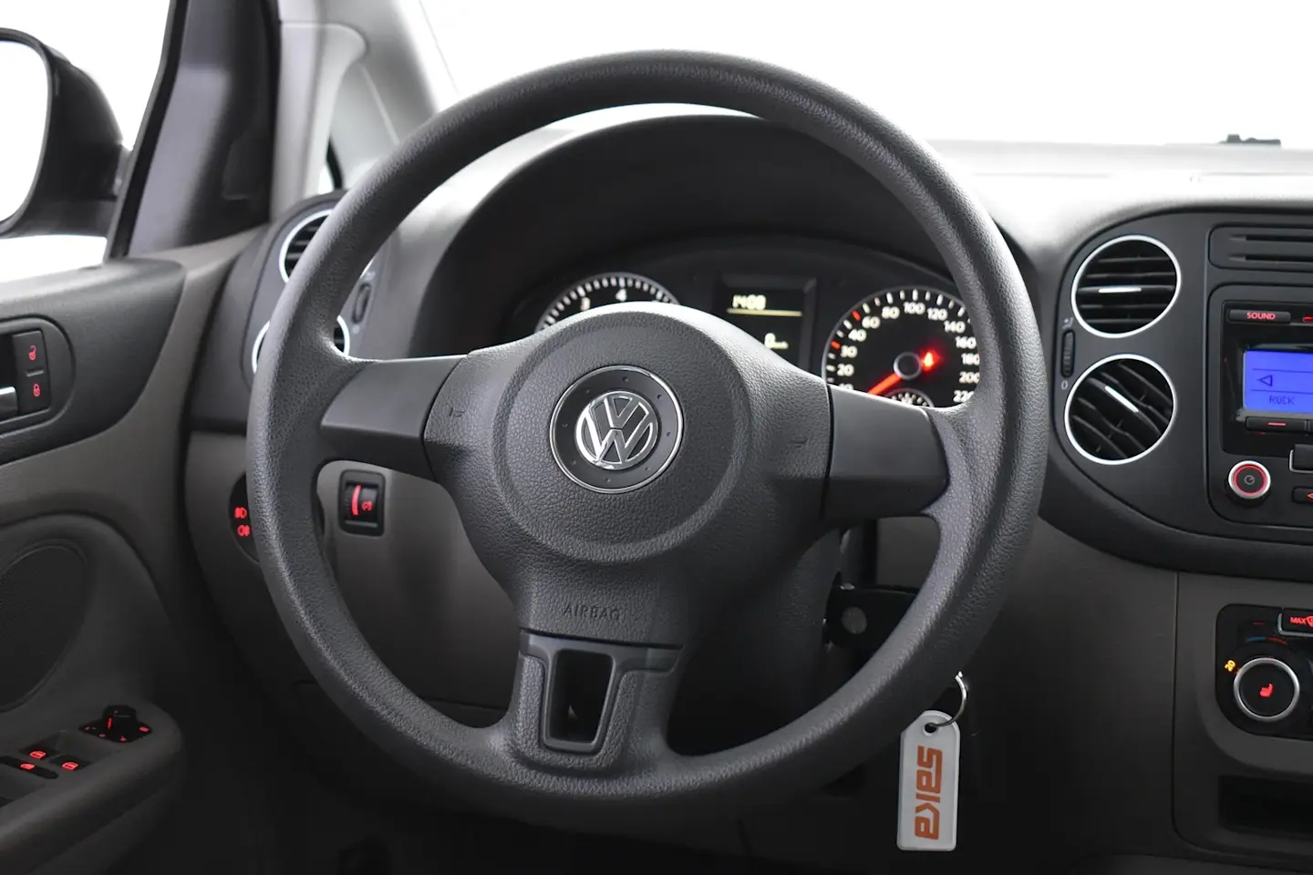 Car Image - 2ouliLNtxlNoIAMC35GHNI