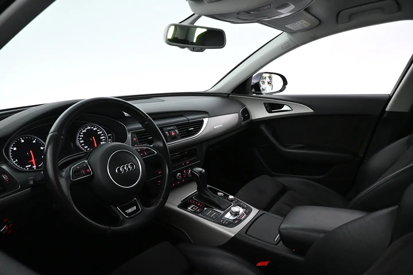 Car Image - 6iL0KETZZPbai0Wgnax1vC