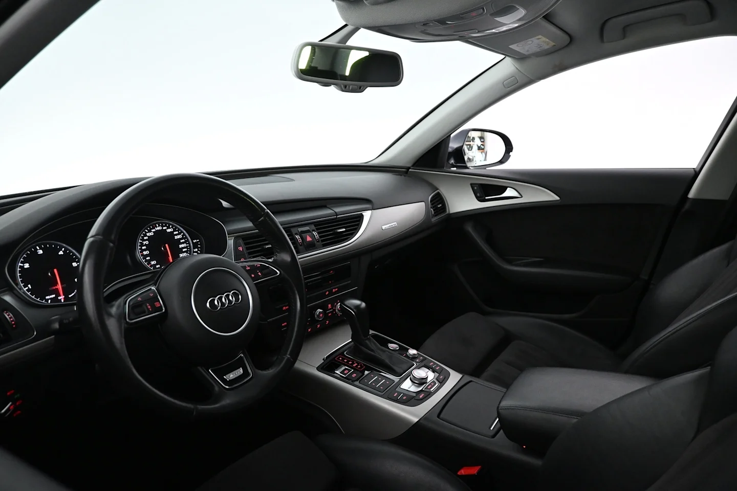 Car Image - 6iL0KETZZPbai0Wgnax1vC