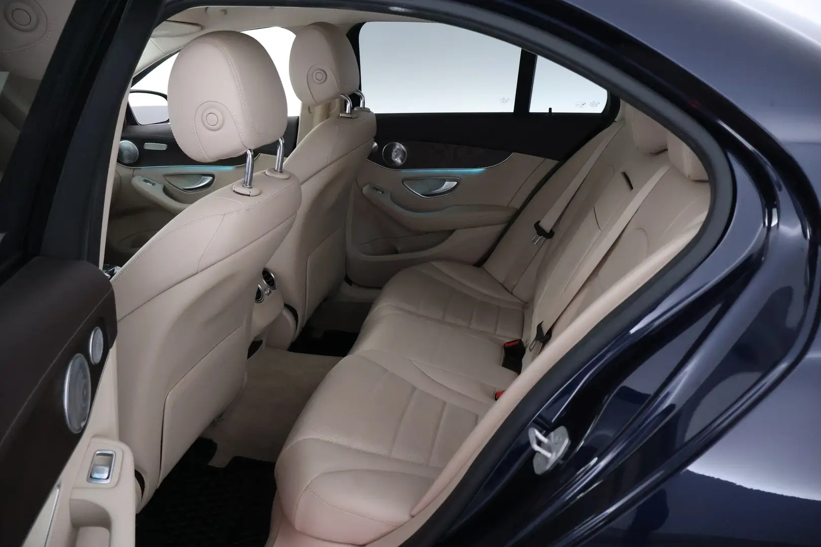 Car Image - 6J5slcfQNsEc3LxHjfpgeA