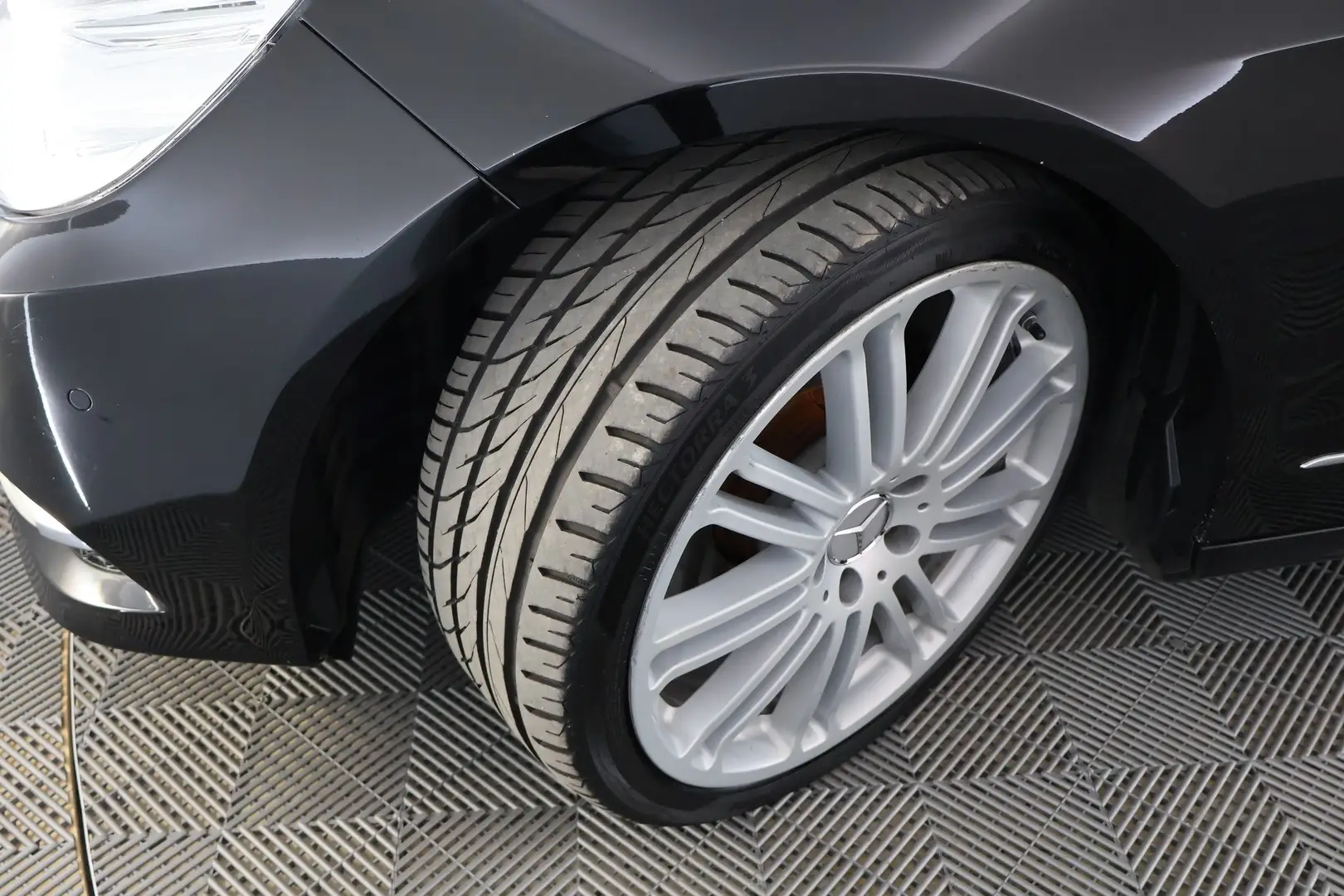 Car Image - 17skVpCT7MZ7DTuYORSpkM