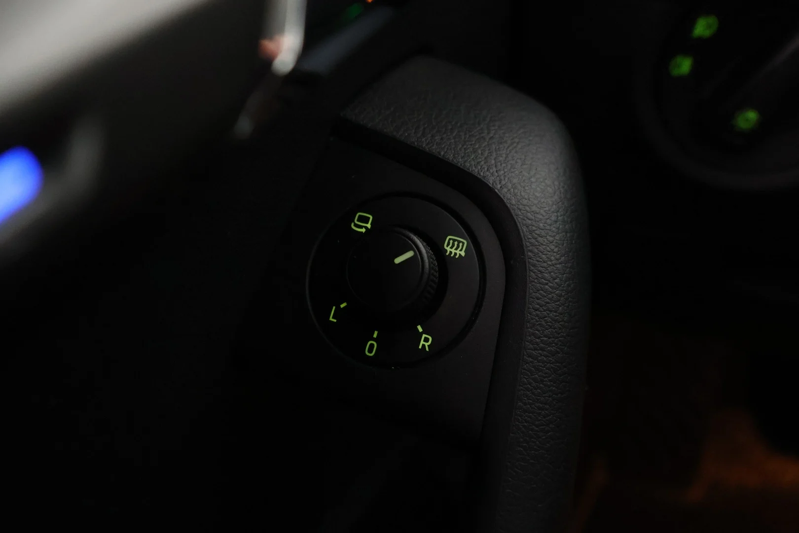 Car Image - 2TI5LPEGPD2NeeGqR4LXom