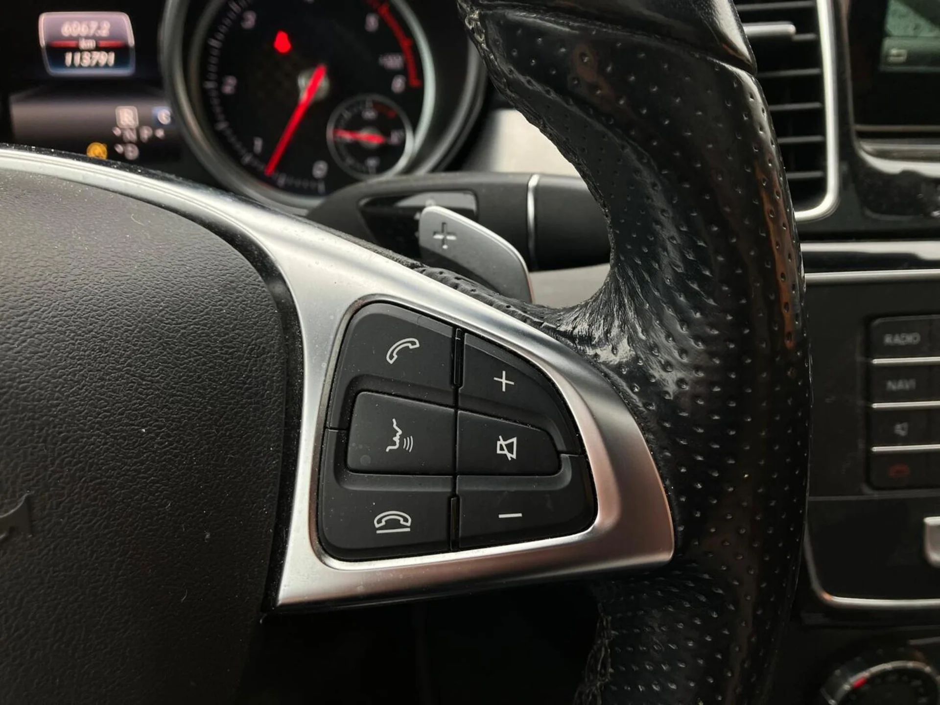 Car Image - 7J7RxJ7OjLLZJ6UFauJK1y