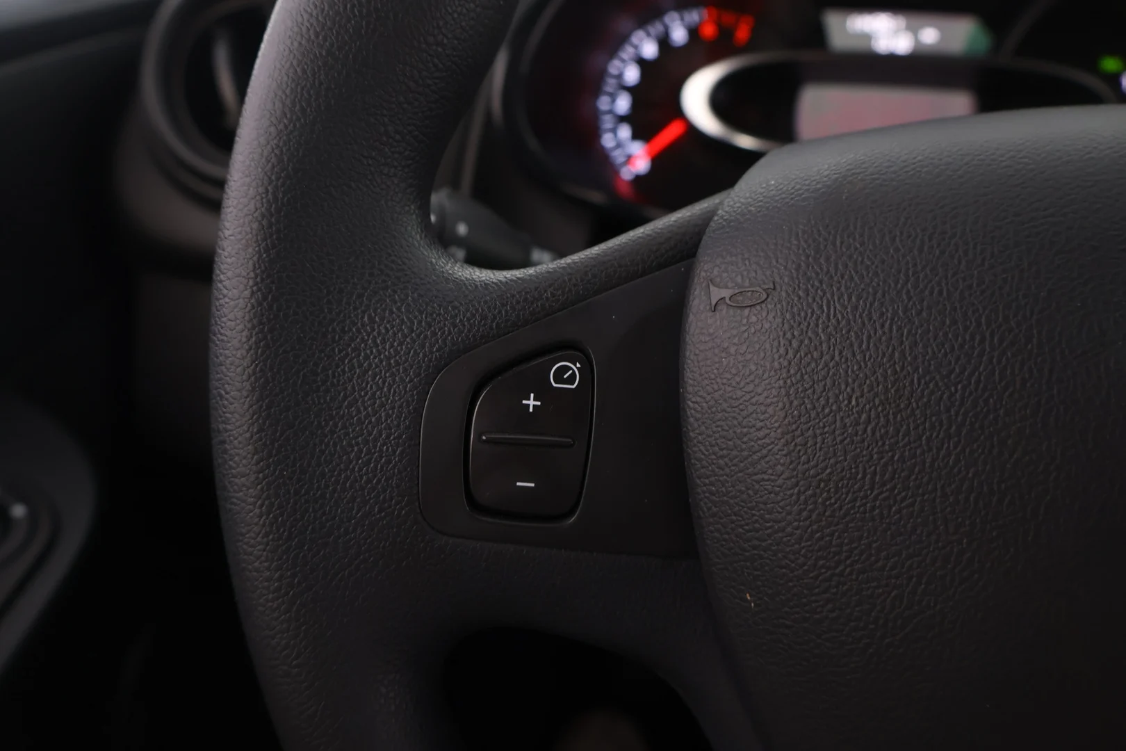 Car Image - 5zkJKFtb7jVkvrlKqUq34p