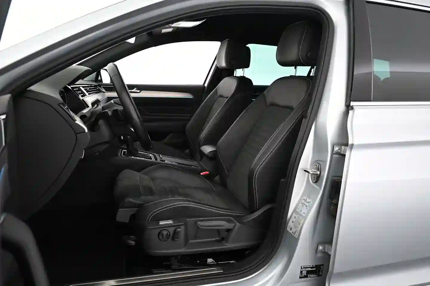 Car Image - 3EveOmnNFwEfSUTtRldezn
