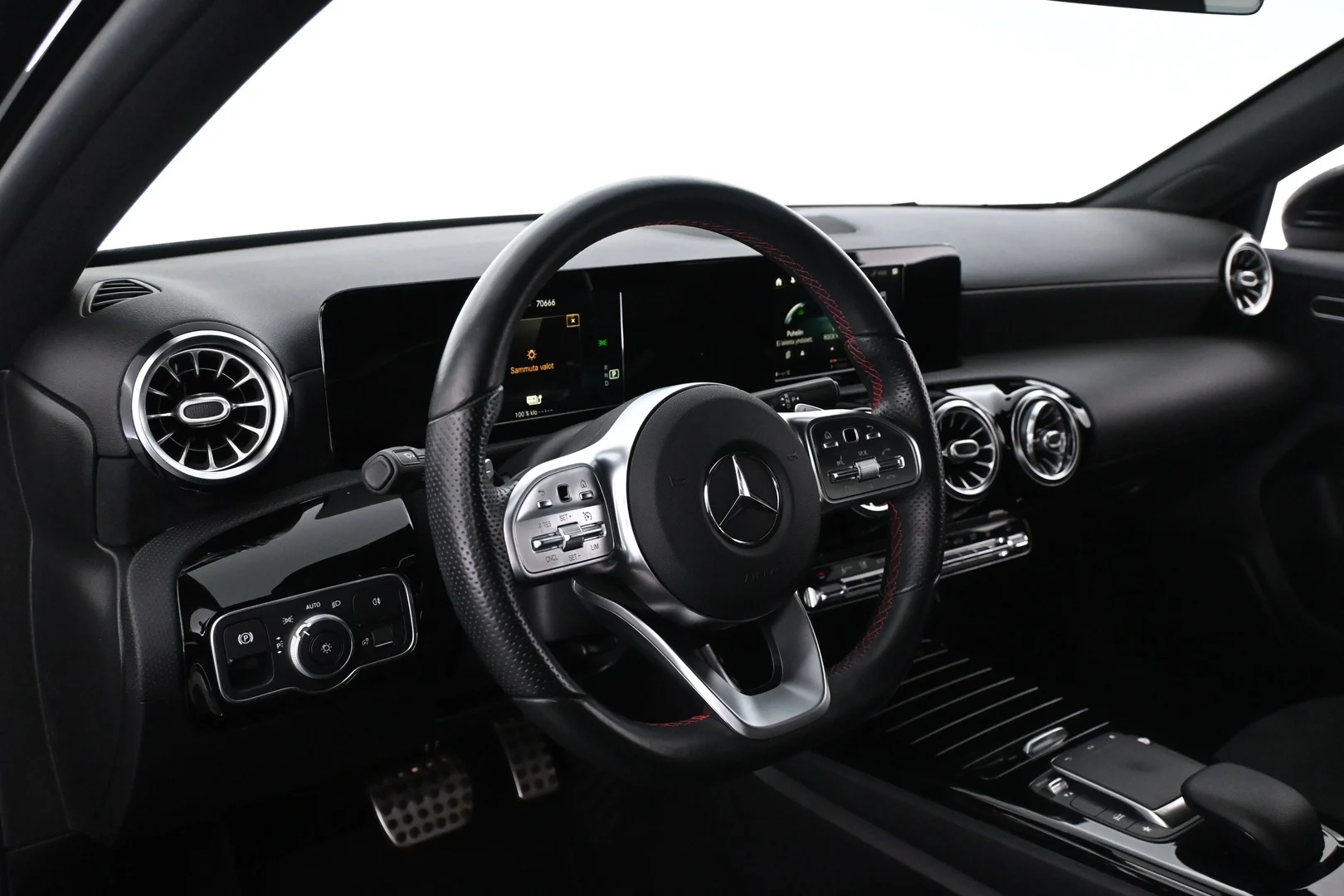 Car Image - 7G09R90WdtBrVzizzxSA99