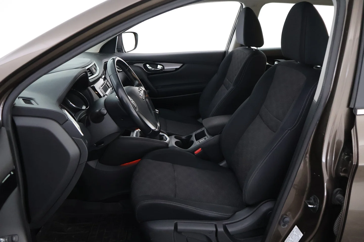 Car Image - 7l2MUxzMMZWmWiRGr6okj6
