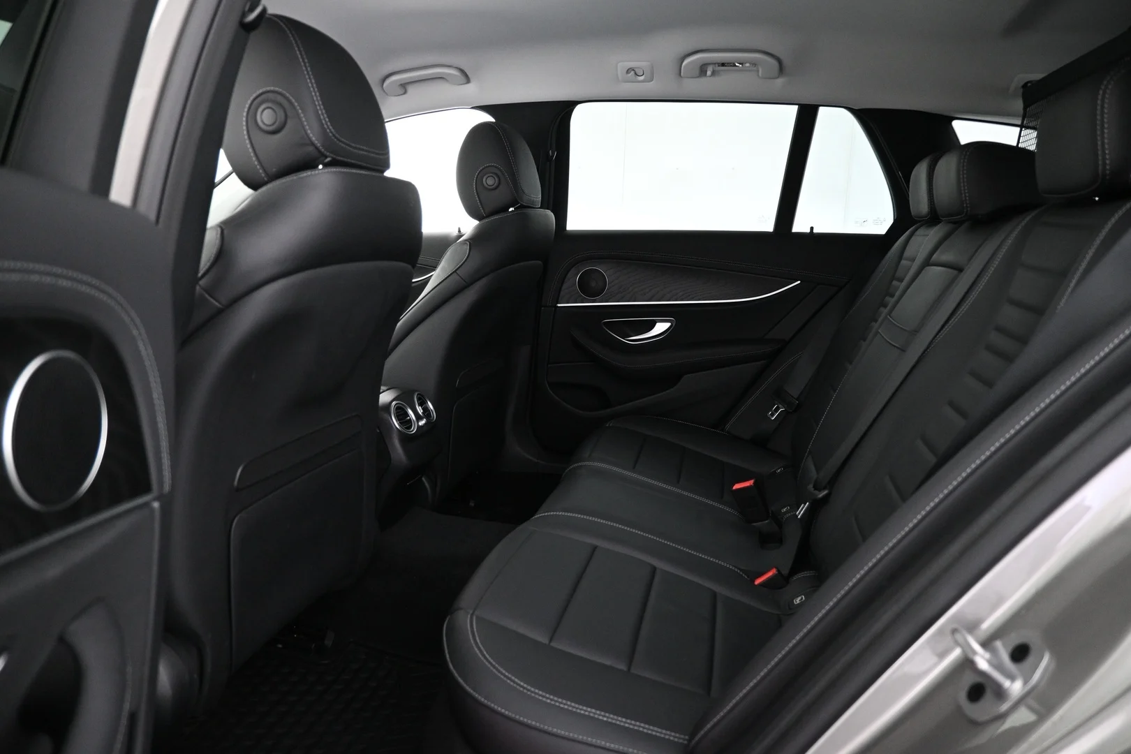 Car Image - 2CqXv6MEag7Aj2L95We0Ph