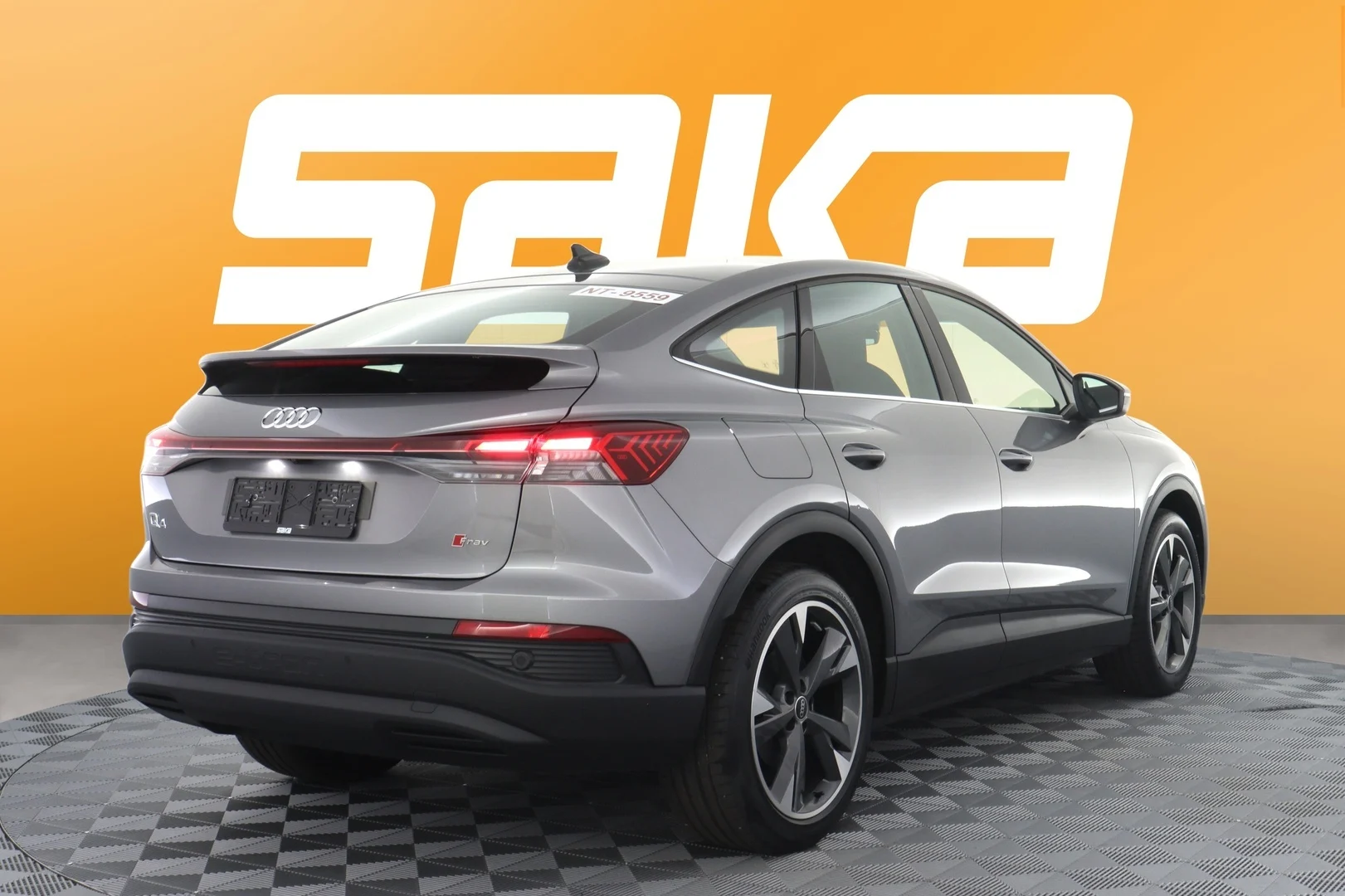 Car Image - 4QG62zv8EKa8RYSSlFLTFl