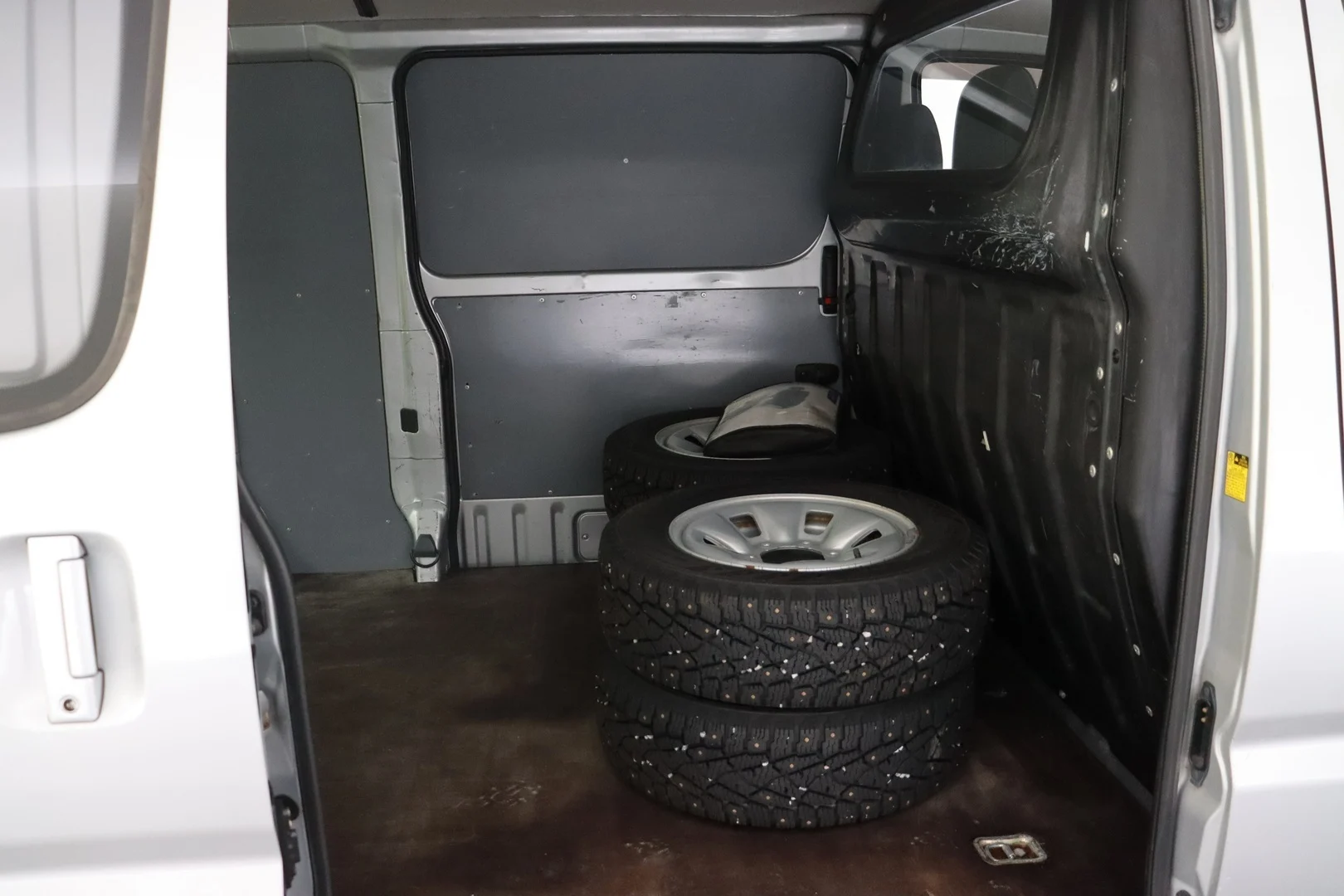 Car Image - 2zyiW8JMXP2tWW91u6NMuF