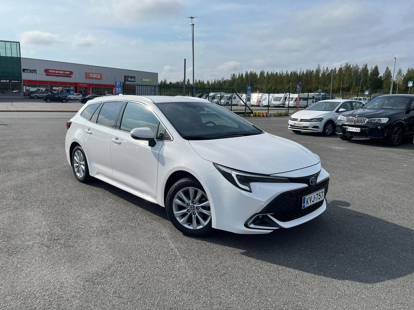 Car Image - 1fLVoarsQEHLHg13nRvn7Y