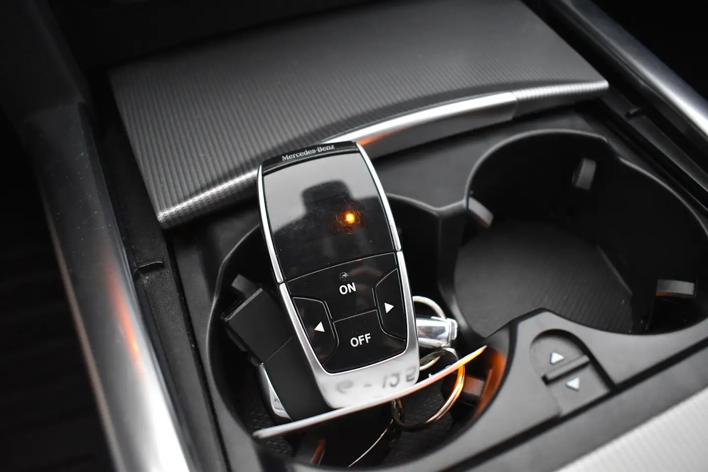 Car Image - 2Gtb983TinndqzvToXhrqK