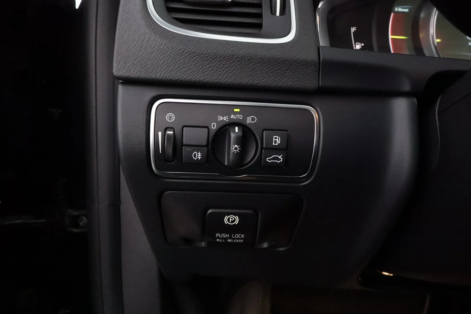 Car Image - 4I2456XxhMHPgcx5eQCjwM