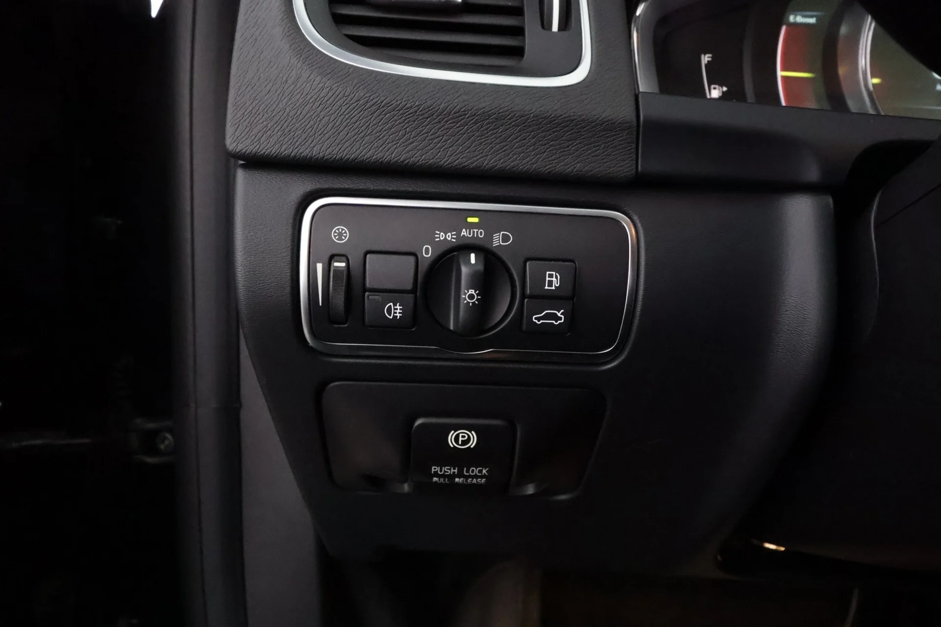 Car Image - 4I2456XxhMHPgcx5eQCjwM
