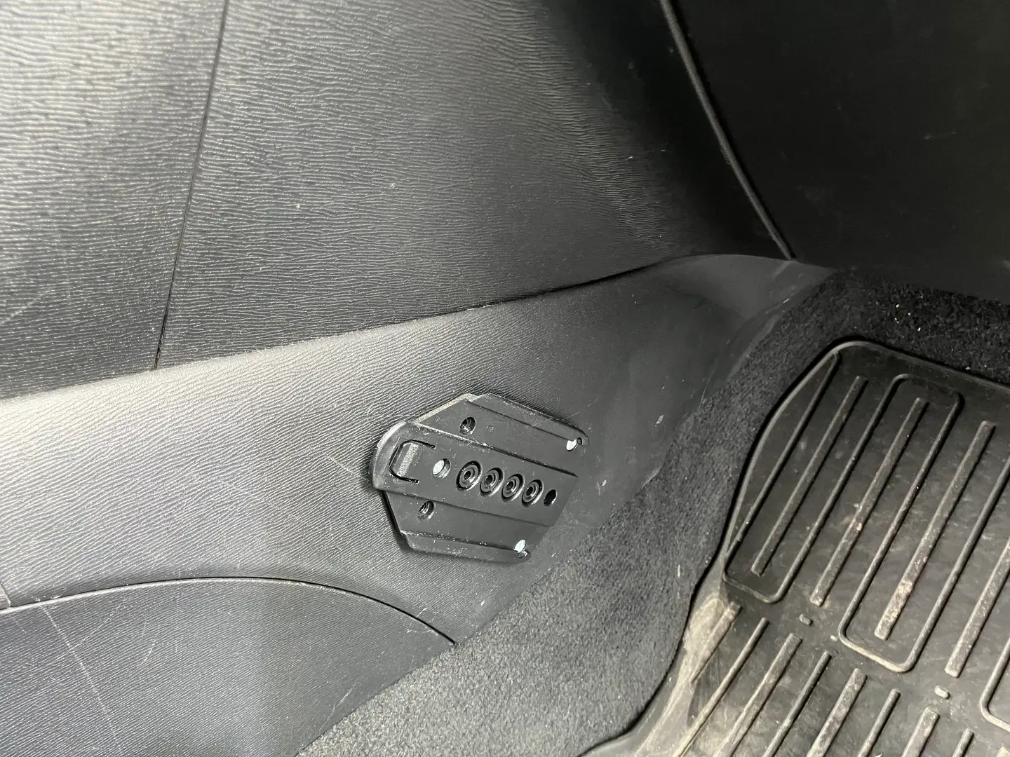Car Image - 6A6qWCAKt1ztiwdQlMM65y