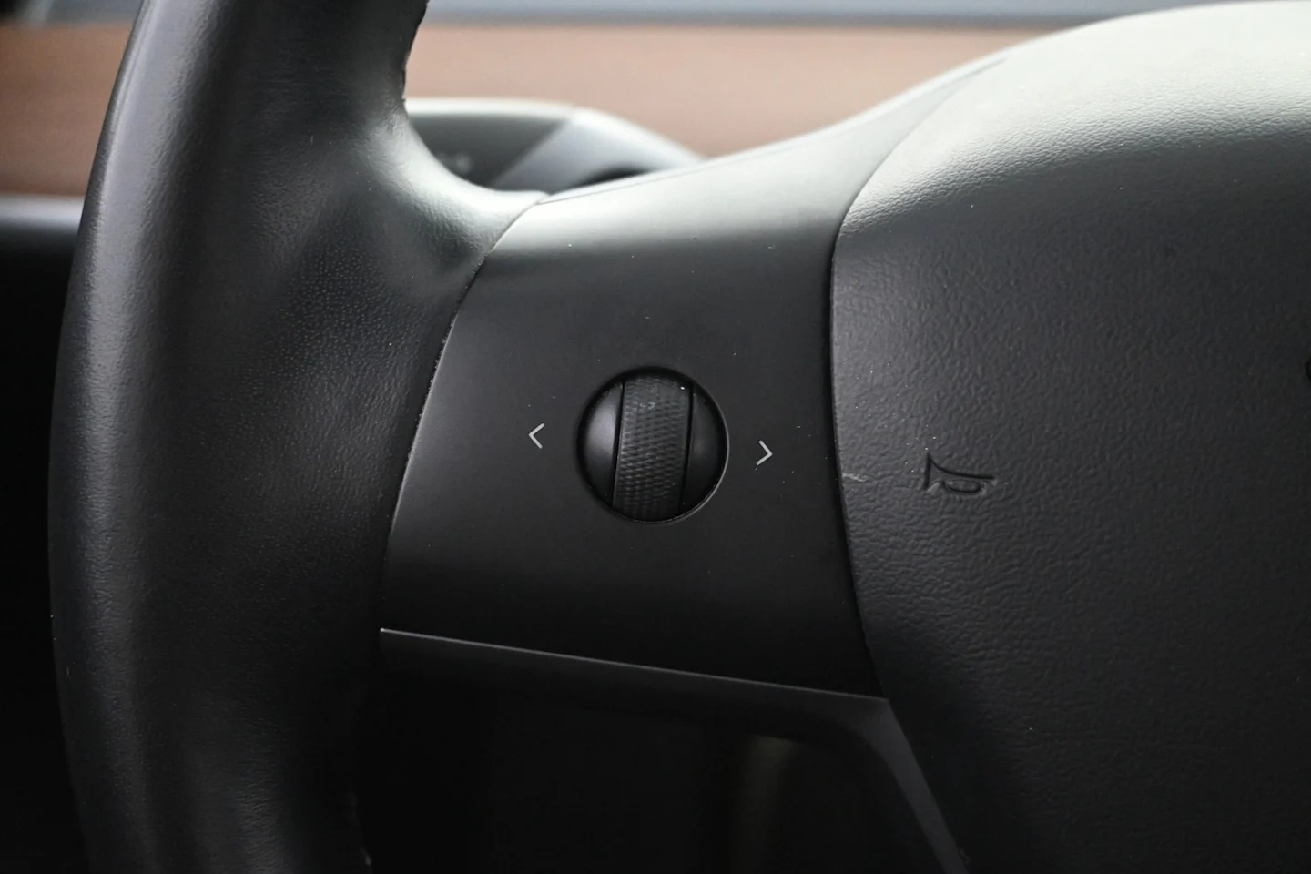 Car Image - 5IYMwvPyF6wq56EtR7H0G1