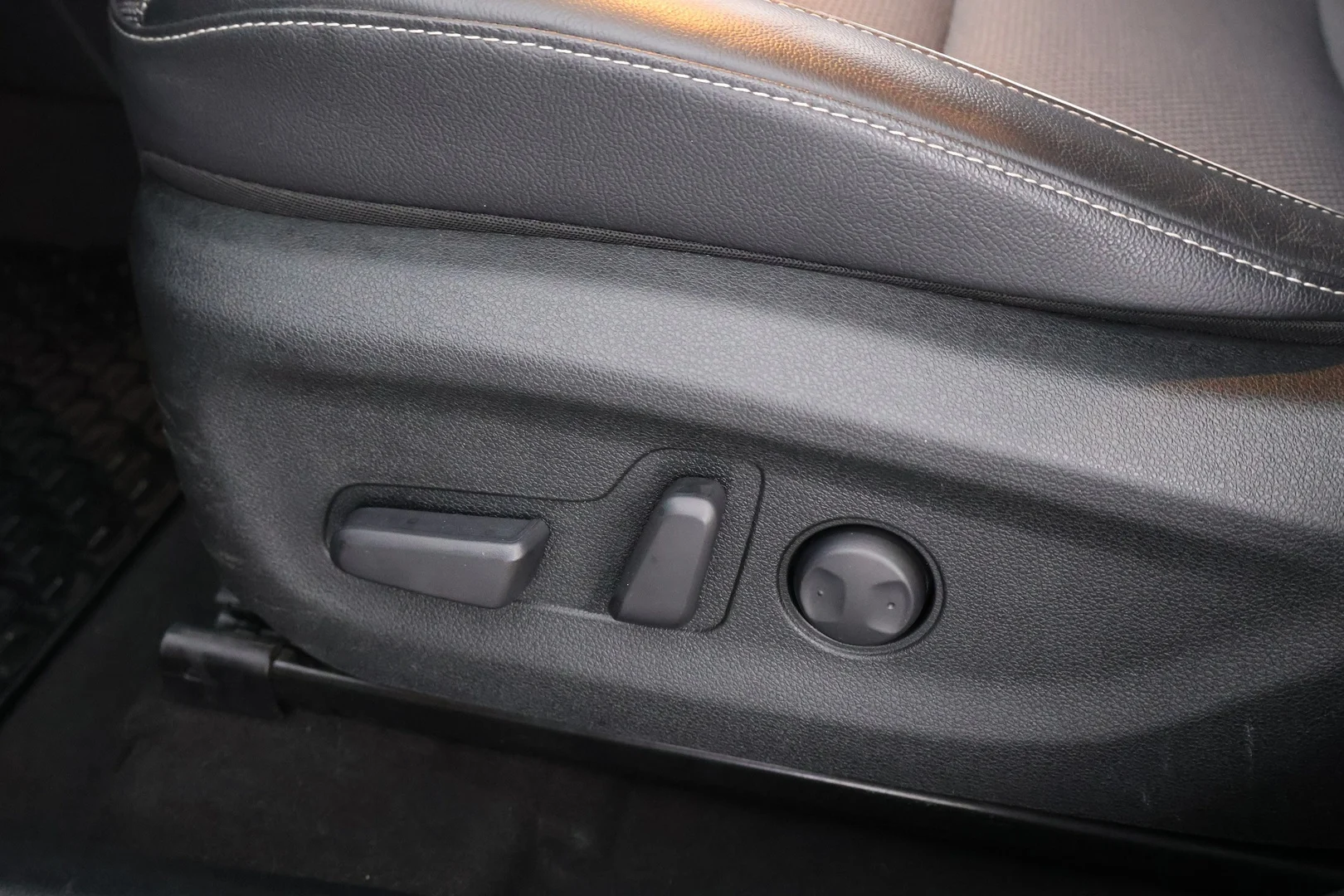 Car Image - 5oYGz0ol6ktBXBrxXlTevS