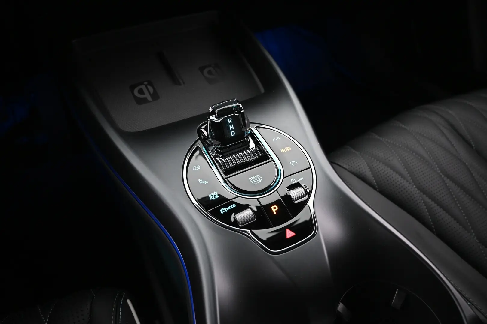 Car Image - 1a6J1w83zz1JGA3hfvKol5