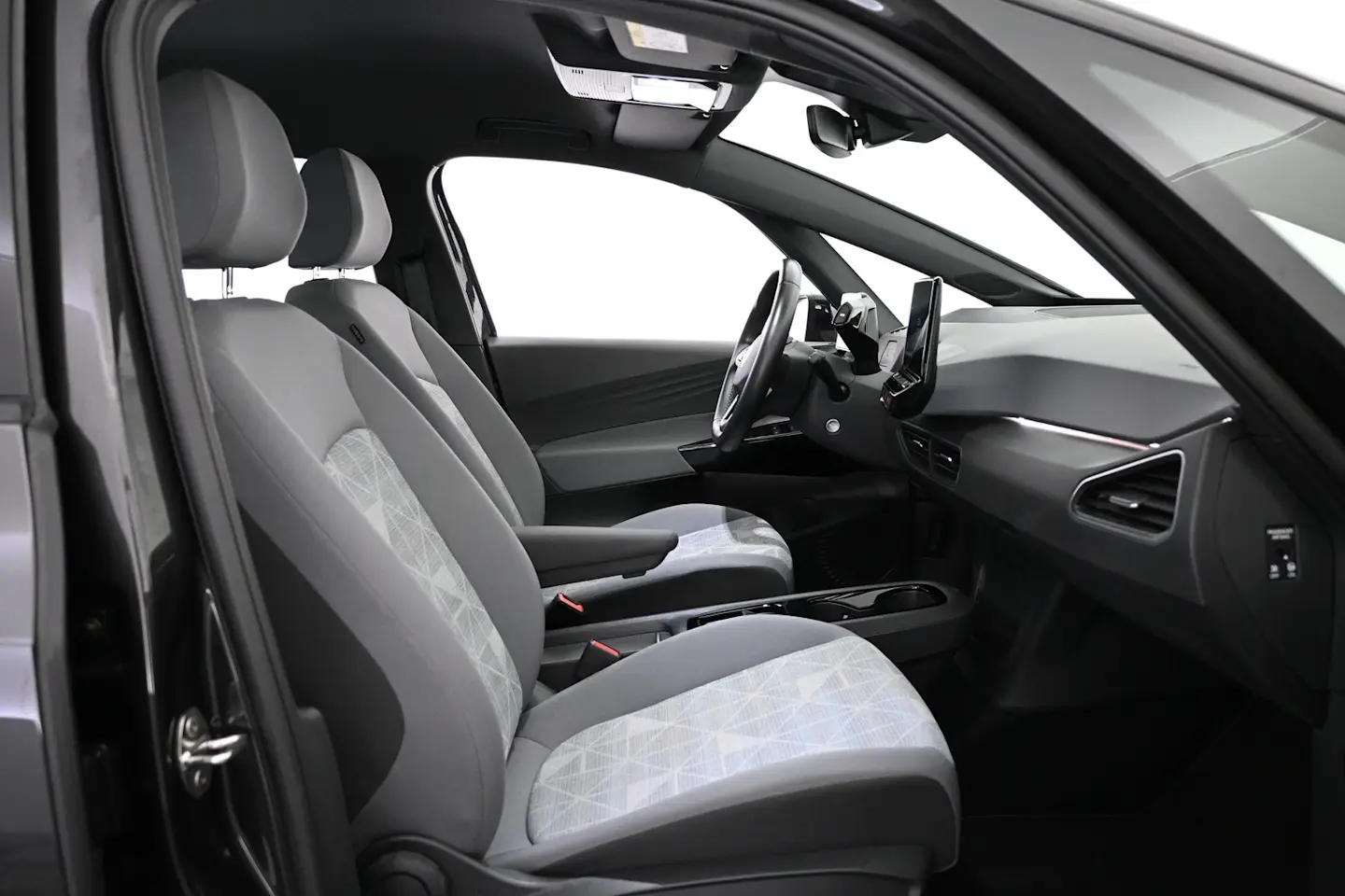 Car Image - 7jUdyjRSLNoIRsnb8bpD1b
