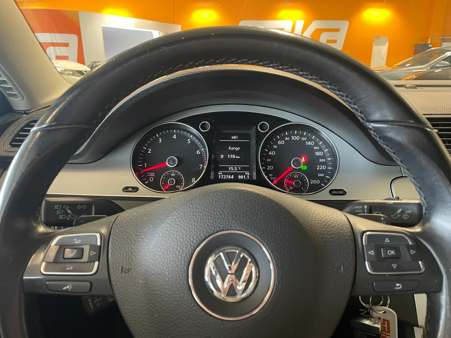 Car Image - 4ngzmHLN1YfmHfrgSdkN3l