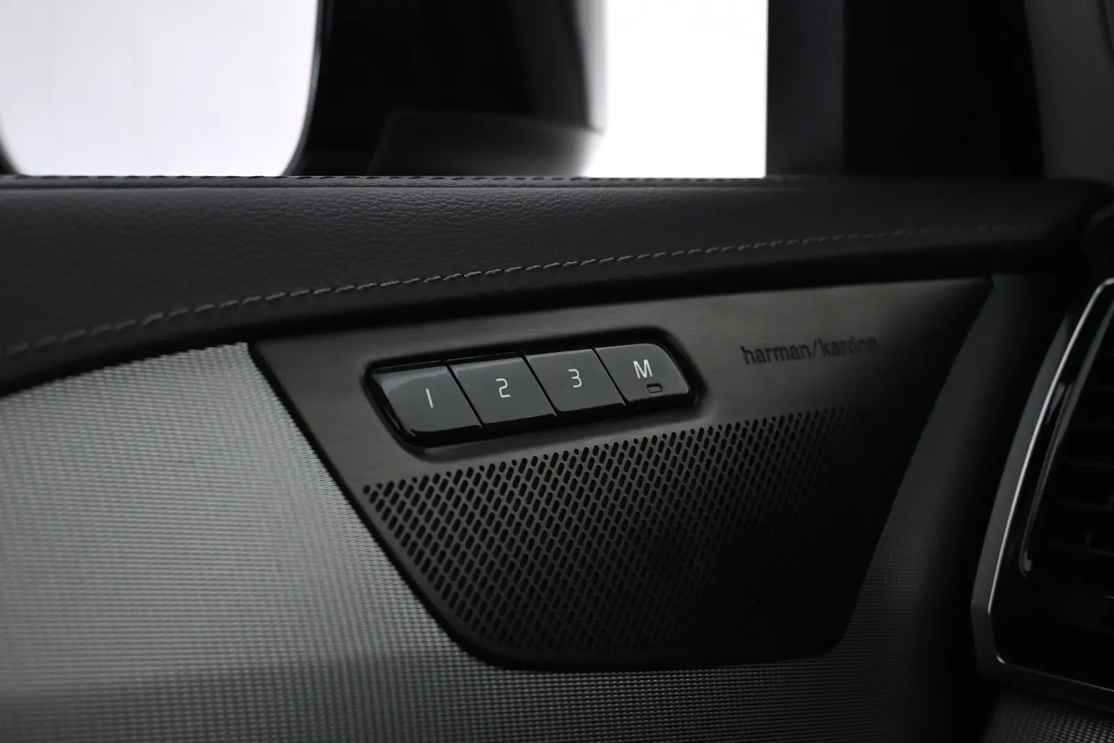 Car Image - walpfssrQ1bkXWC970ktq