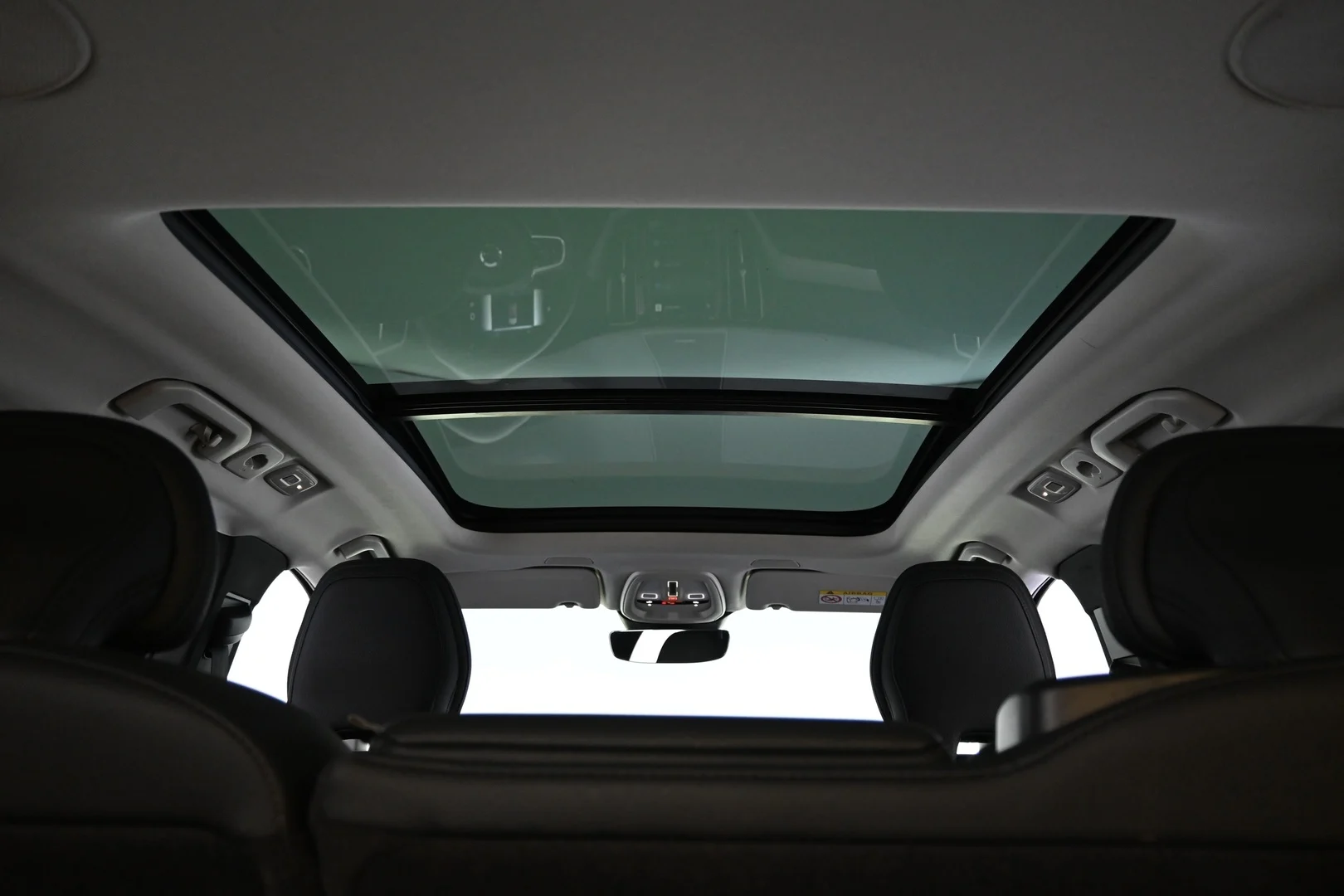 Car Image - 7H8YqNJGa8AgWoUQOa2jeu