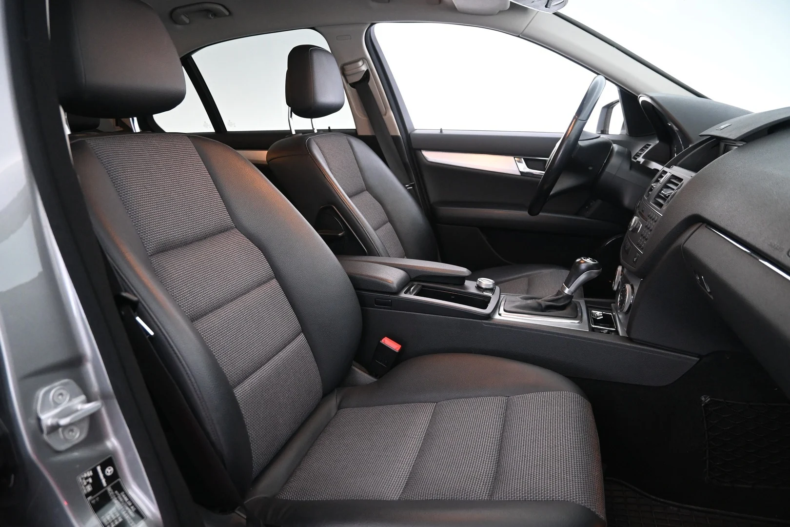 Car Image - 6vGXnhHeyryvPZQnjuhmyl