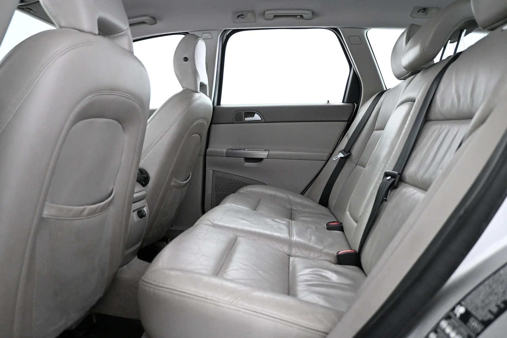 Car Image - 74ZtFqgHEAoKGPhB5L1fy6