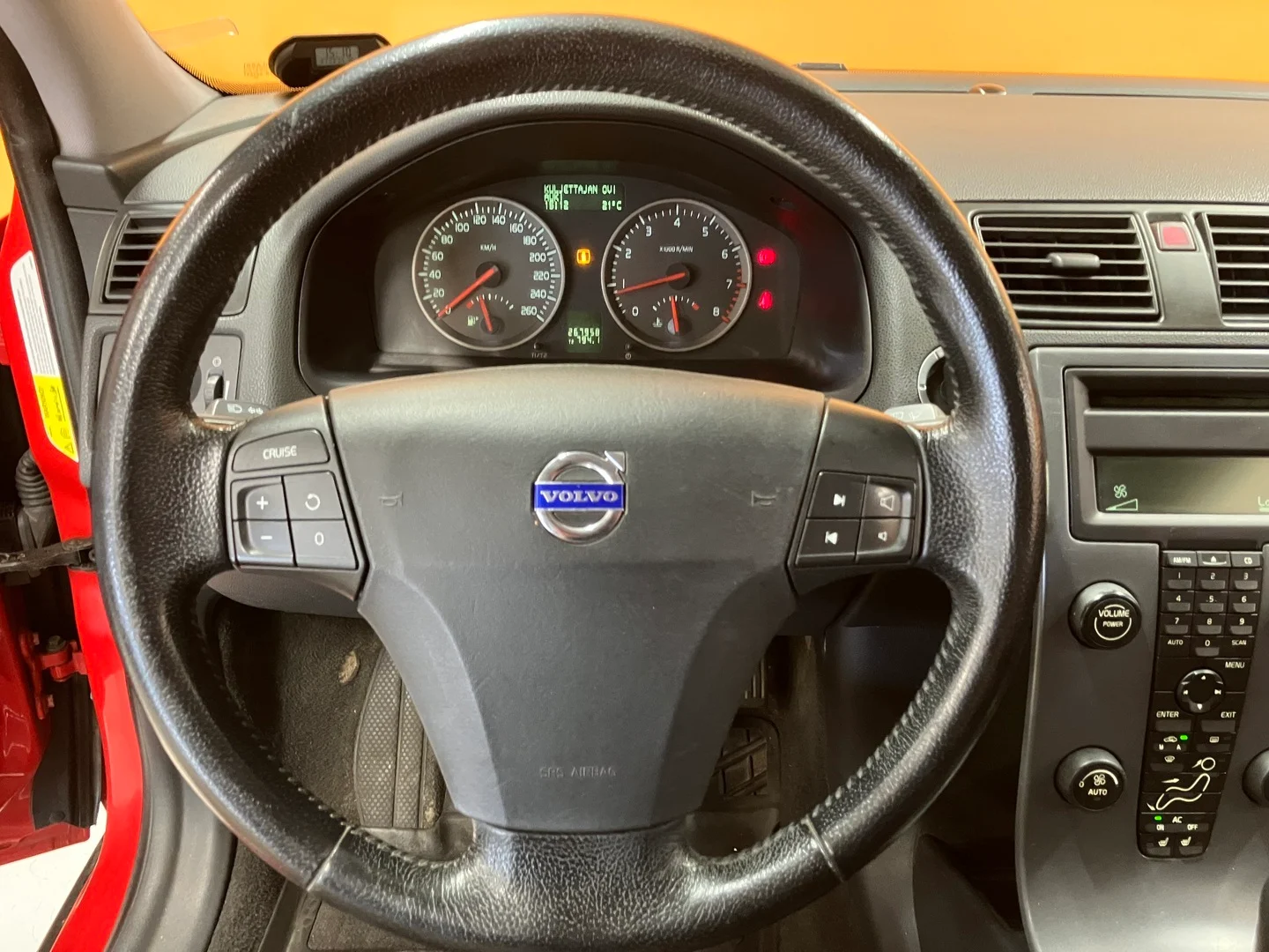 Car Image - 32y1E0eRJiNoVlpXdIOHmS