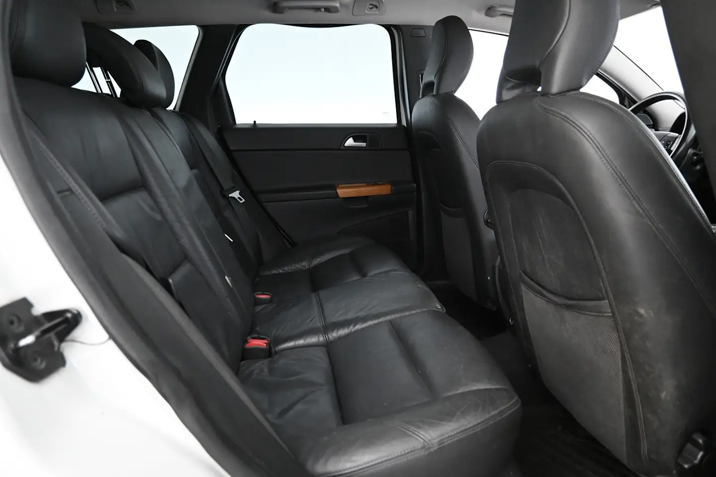 Car Image - 26B2MIjldHAyTR1ODWup8e