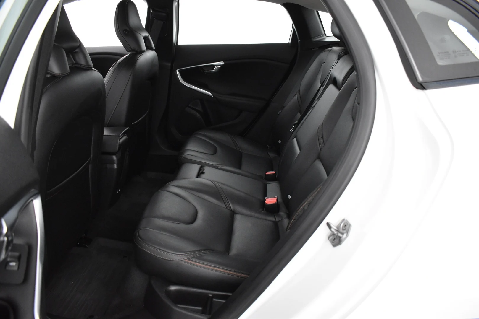 Car Image - cLFuiT1fYZs2dqsgCaLNG