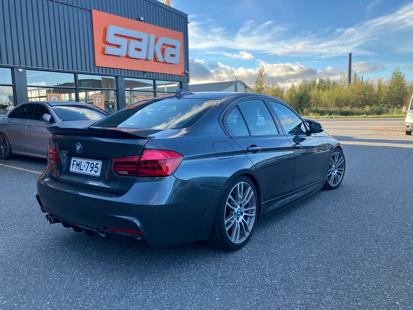 Car Image - oGvfRTphYwahMUUsTsTQ5