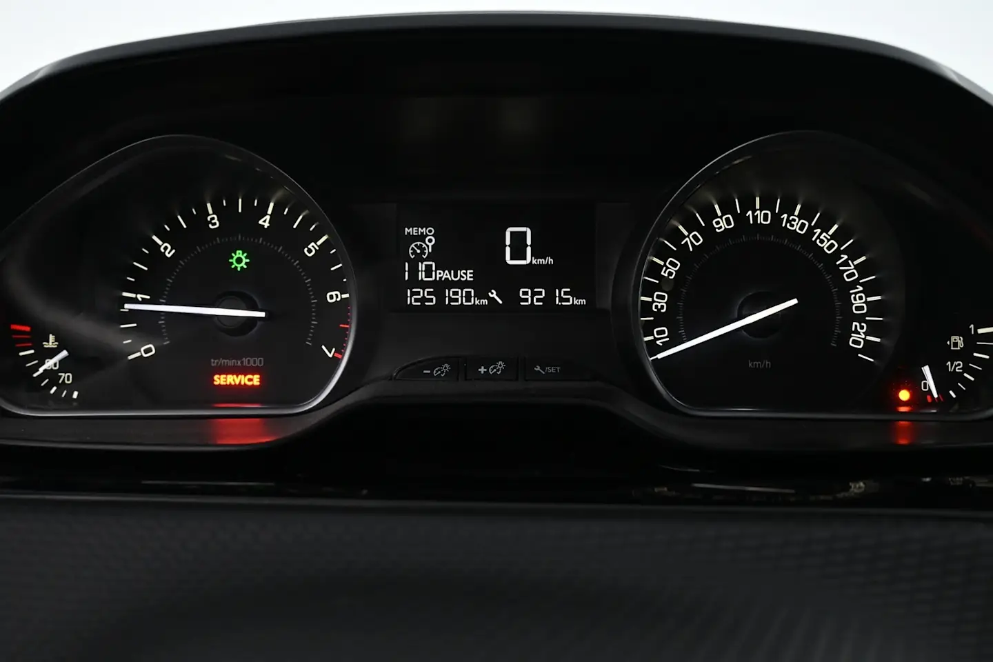 Car Image - 17a8QTGEnIUkFN3OHgB3Xd